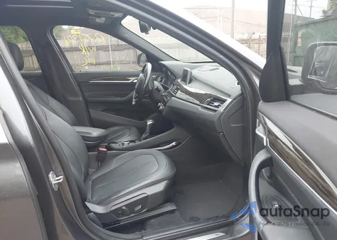 2016 BMW X1 xDrive28I z USA, uszkodzony, nr VIN WBXHT3Z3XG4A49014